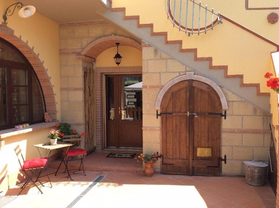 كاستيلينا ماريتيما Bed And Breakfast Val Di Lupa المظهر الخارجي الصورة